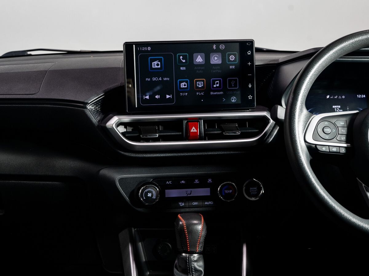 Daihatsu Rocky 2021 - фото автомобиля