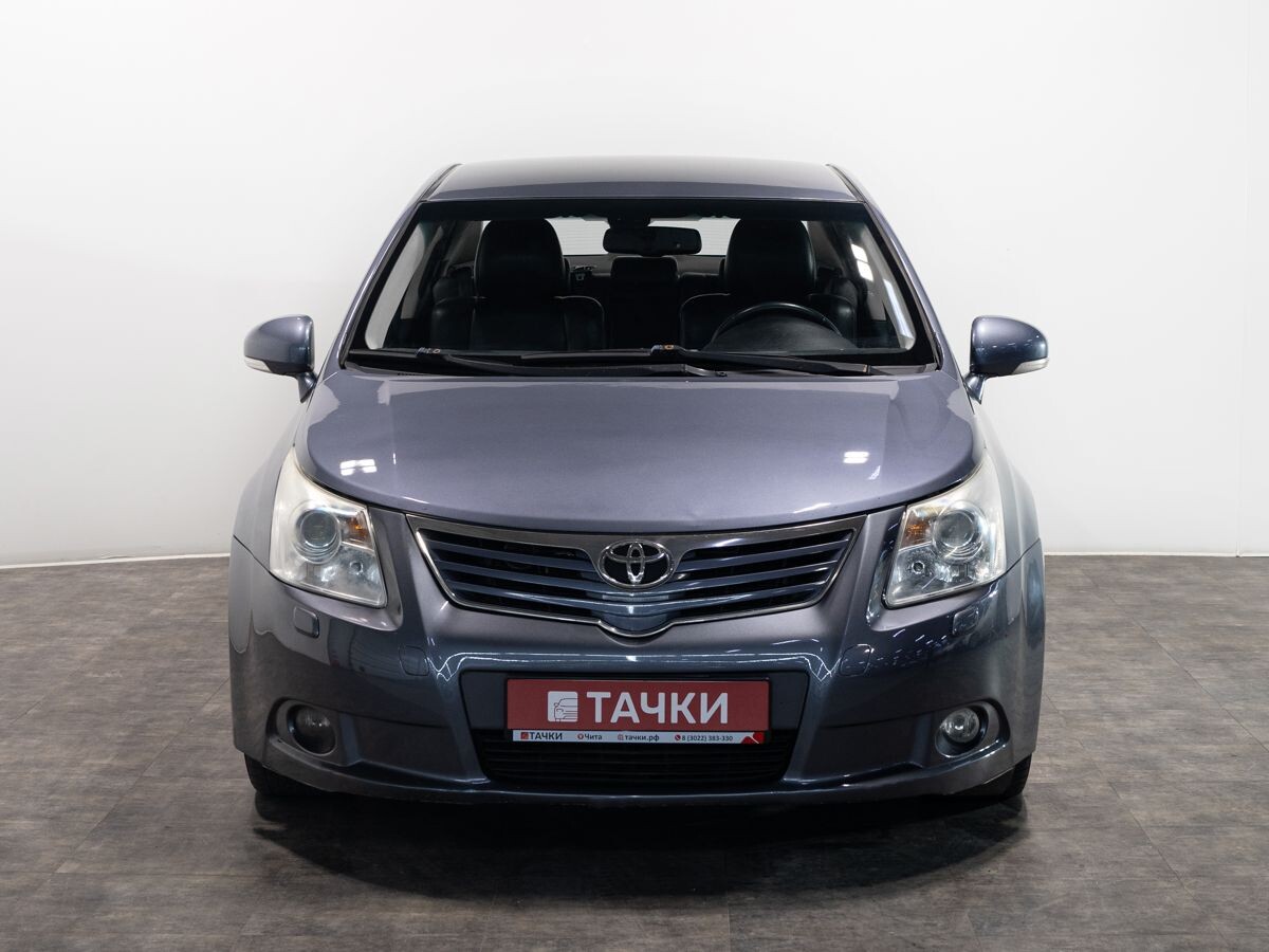 Toyota Avensis 2011 - фото автомобиля