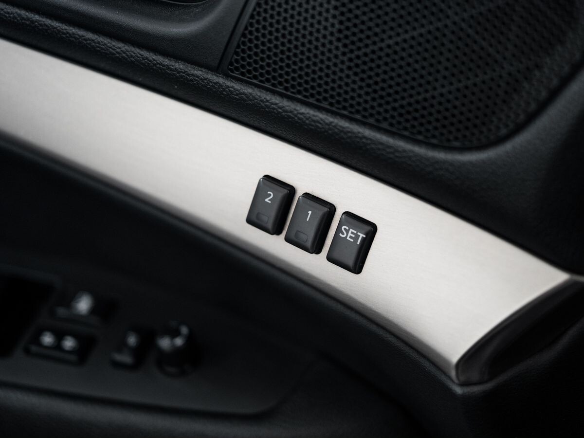 Infiniti G 2010 - фото автомобиля