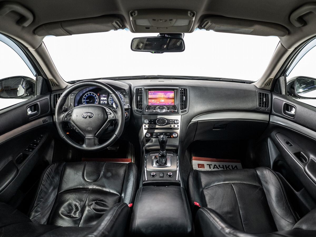 Infiniti G 2010 - фото автомобиля