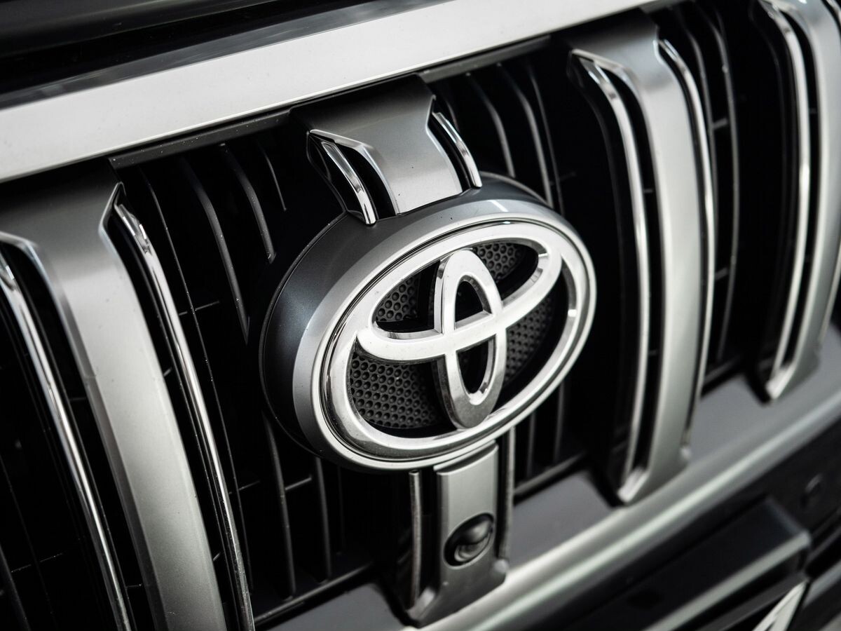 Toyota Land Cruiser Prado 2014 - фото автомобиля
