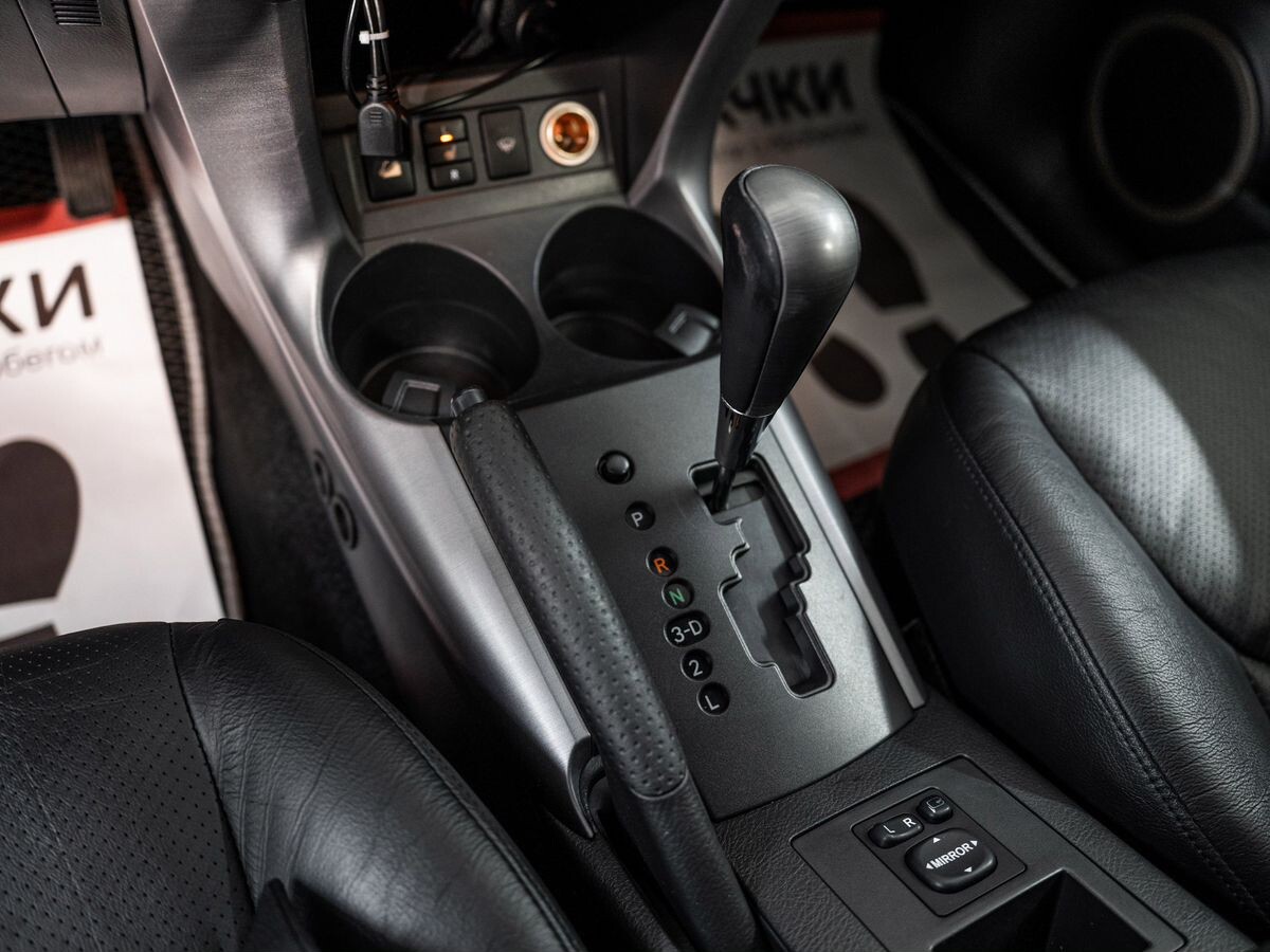 Toyota RAV4 2007 - фото автомобиля