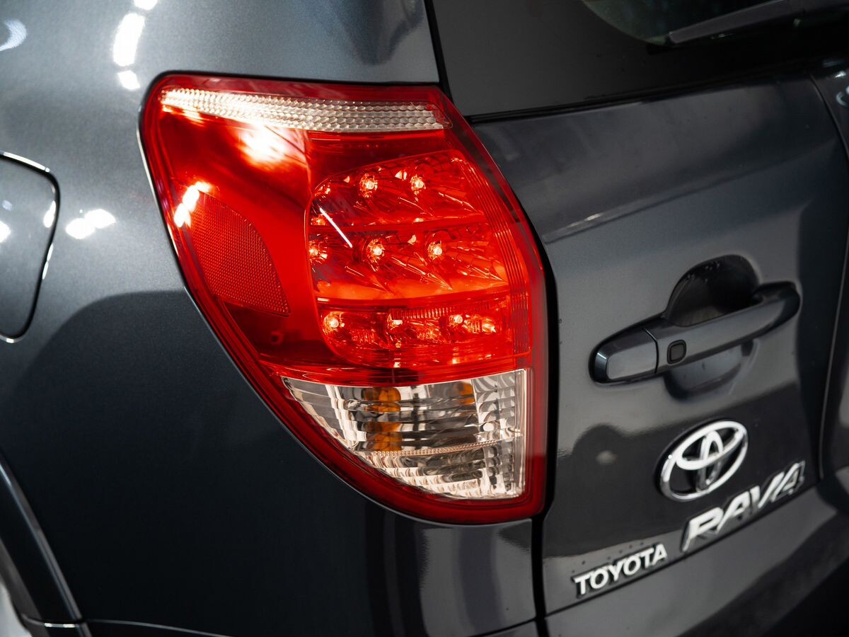 Toyota RAV4 2007 - фото автомобиля