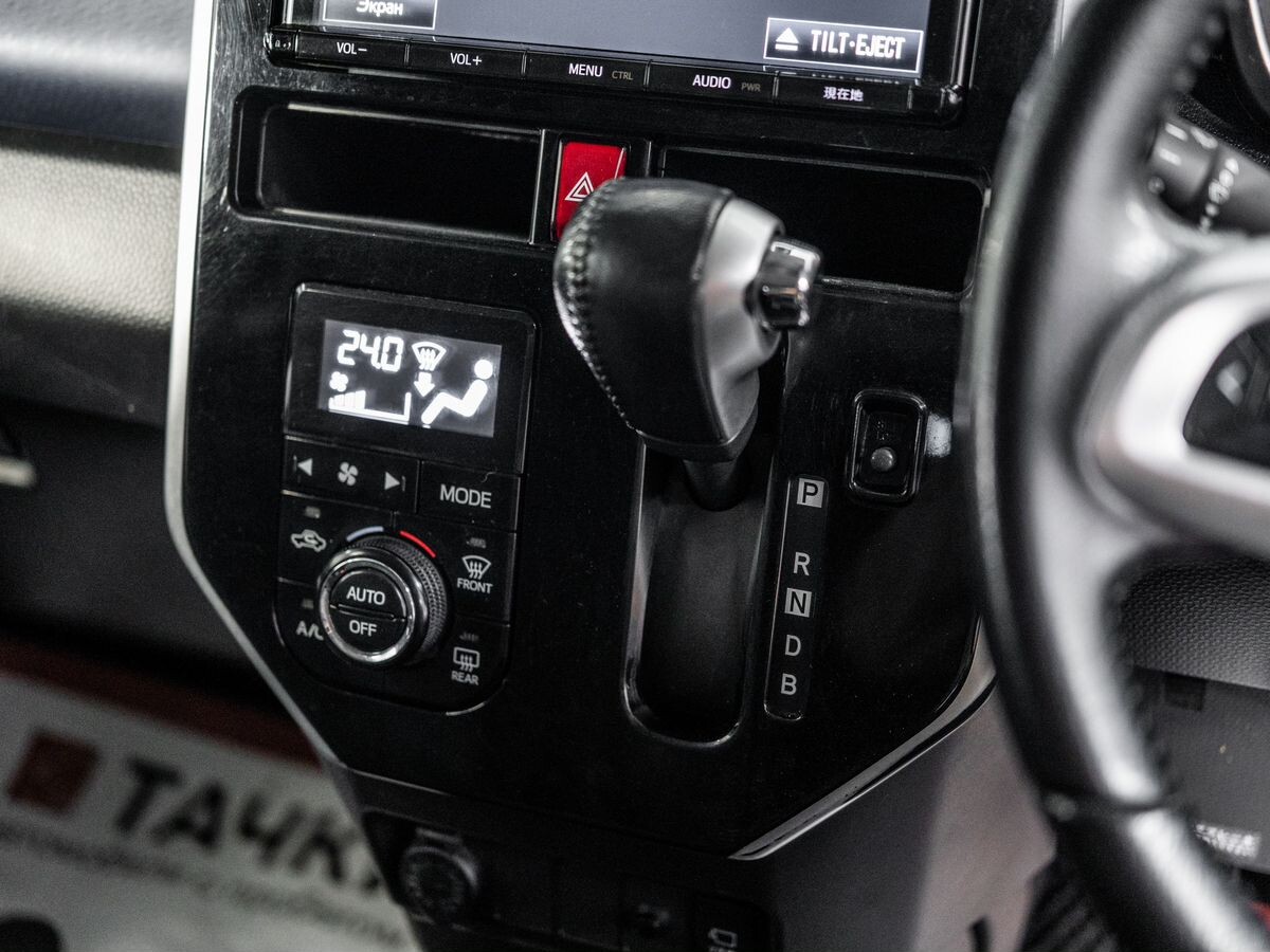 Toyota Tank 2017 - фото автомобиля