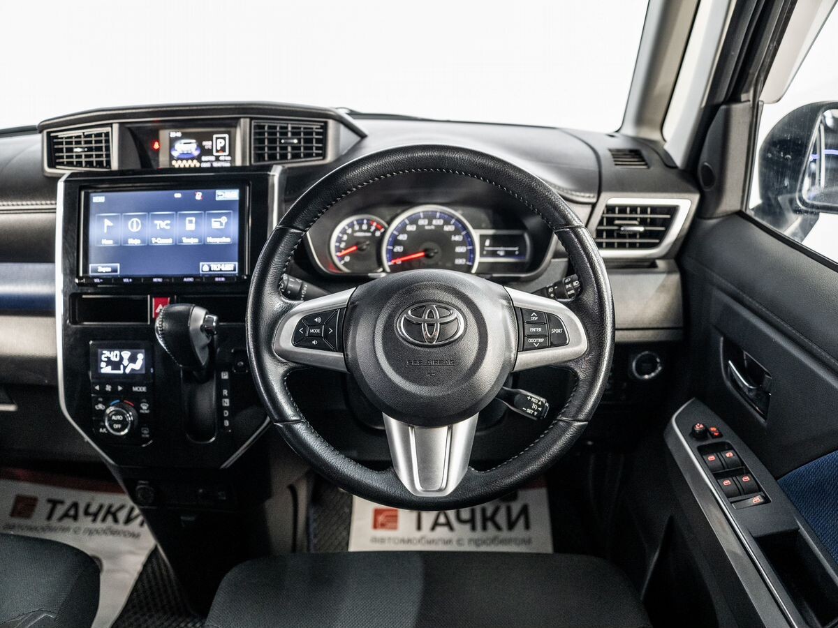 Toyota Tank 2017 - фото автомобиля