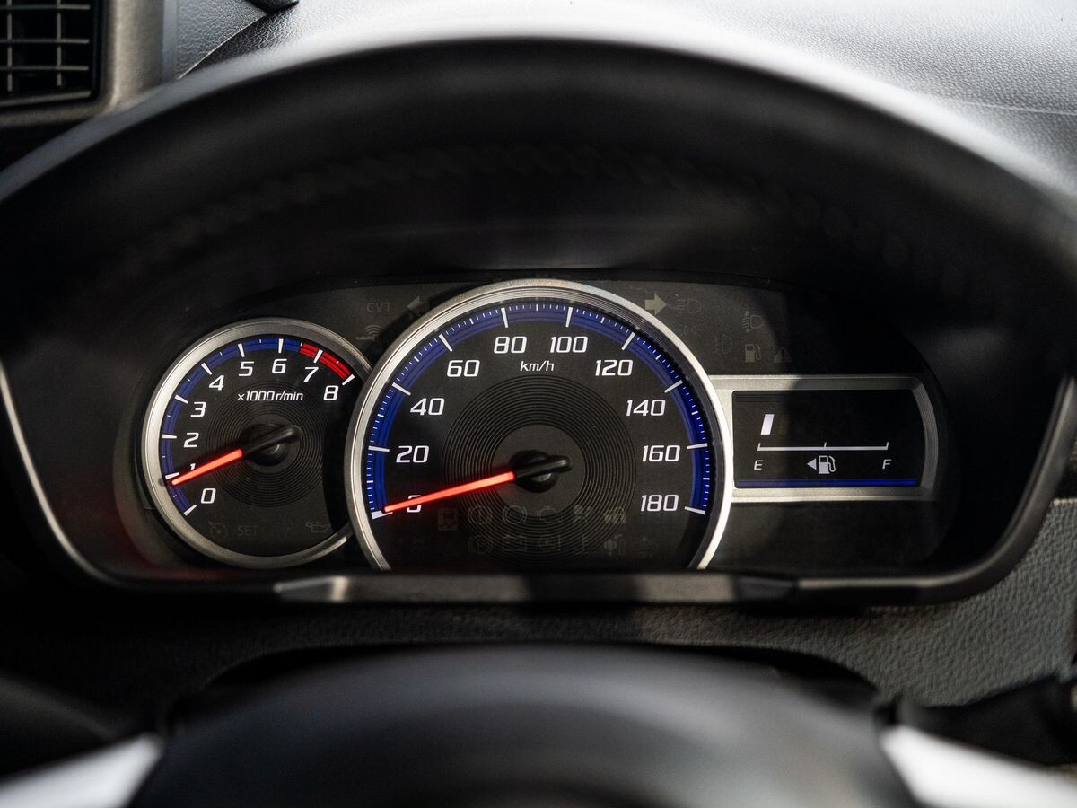 Toyota Tank 2017 - фото автомобиля