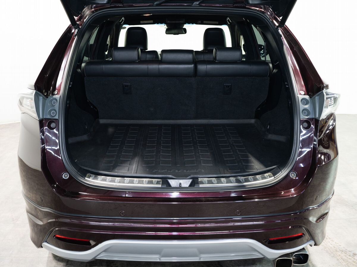 Toyota Harrier 2017 - фото автомобиля