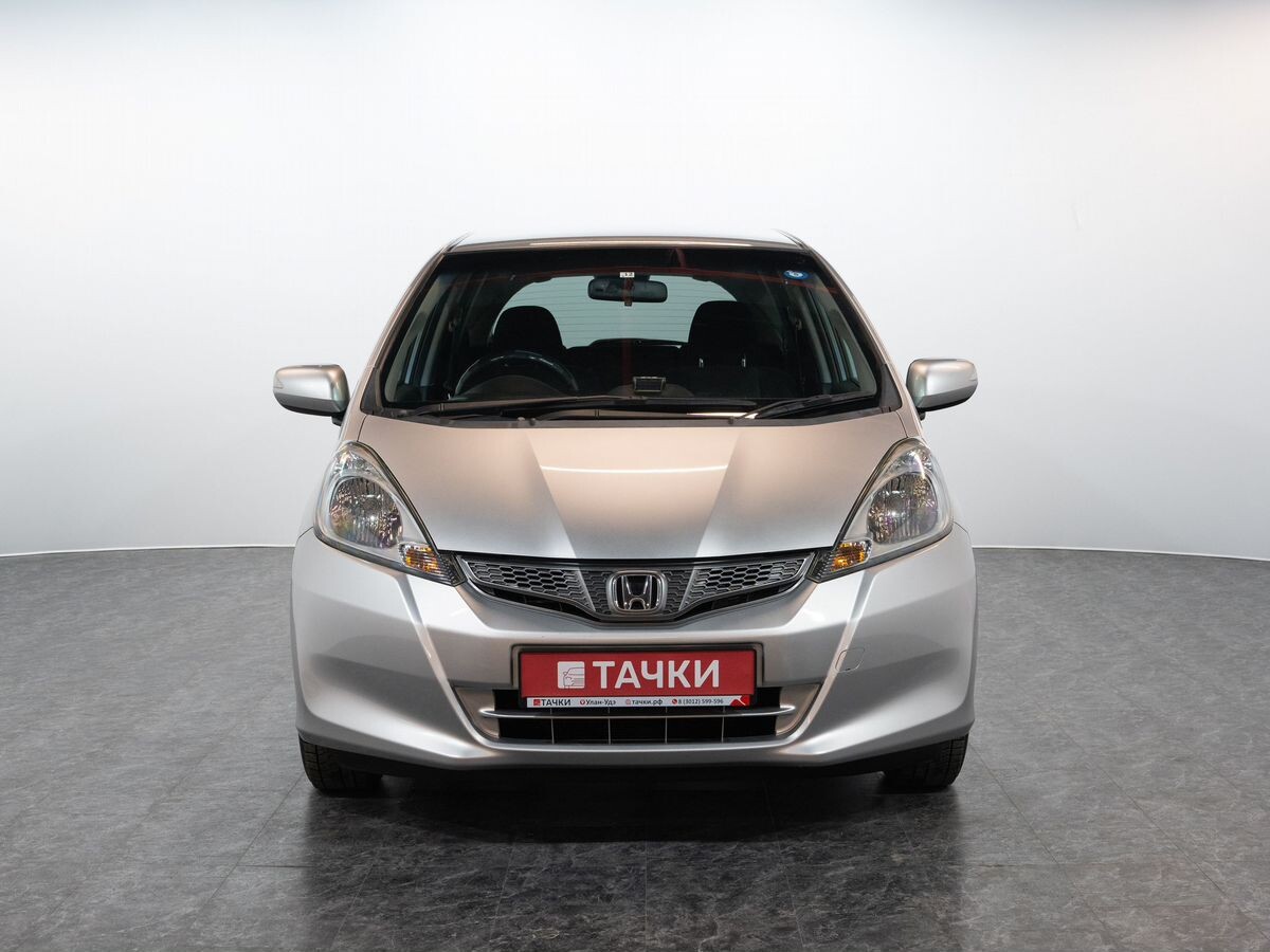 Honda Fit 2011 - фото автомобиля