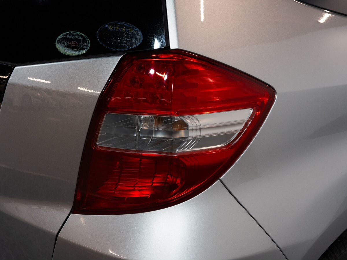 Honda Fit 2011 - фото автомобиля