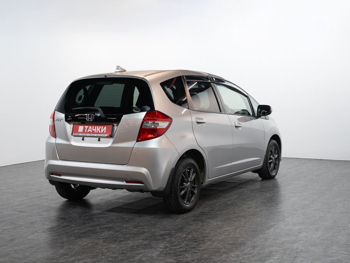 Honda Fit 2011 - фото автомобиля