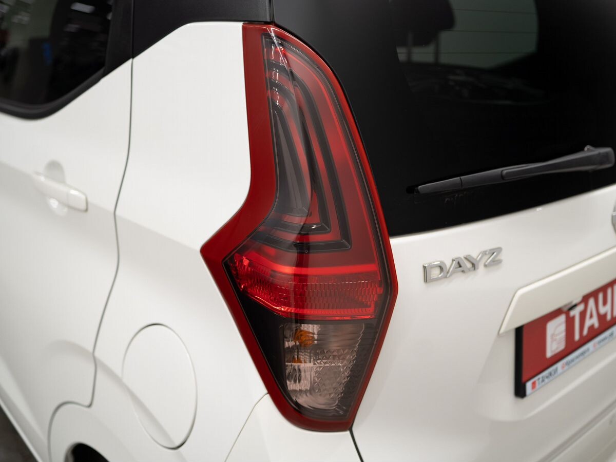 Nissan Dayz 2019 - фото автомобиля