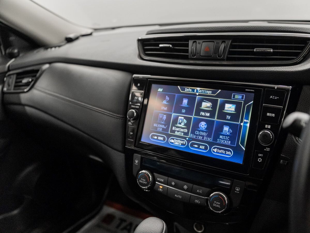 Nissan X-Trail 2018 - фото автомобиля