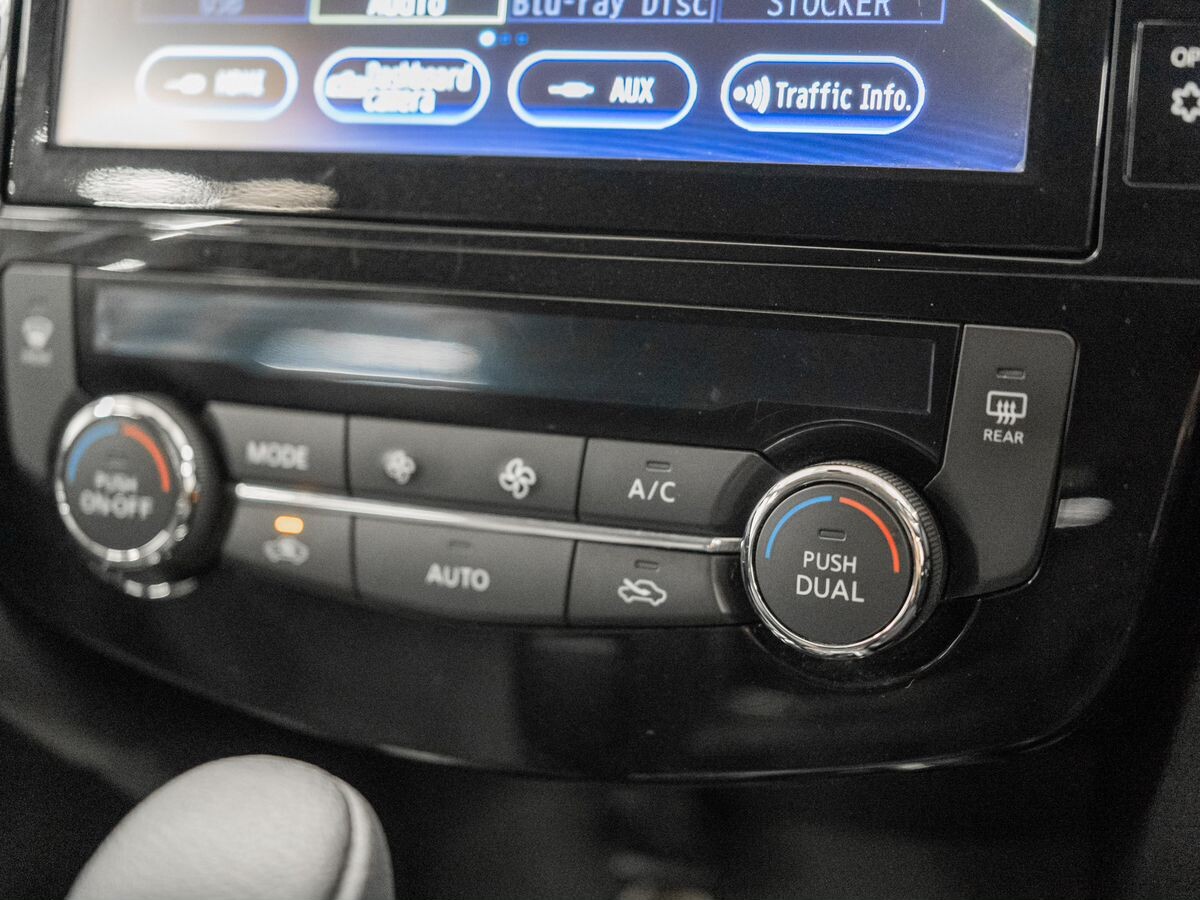 Nissan X-Trail 2018 - фото автомобиля