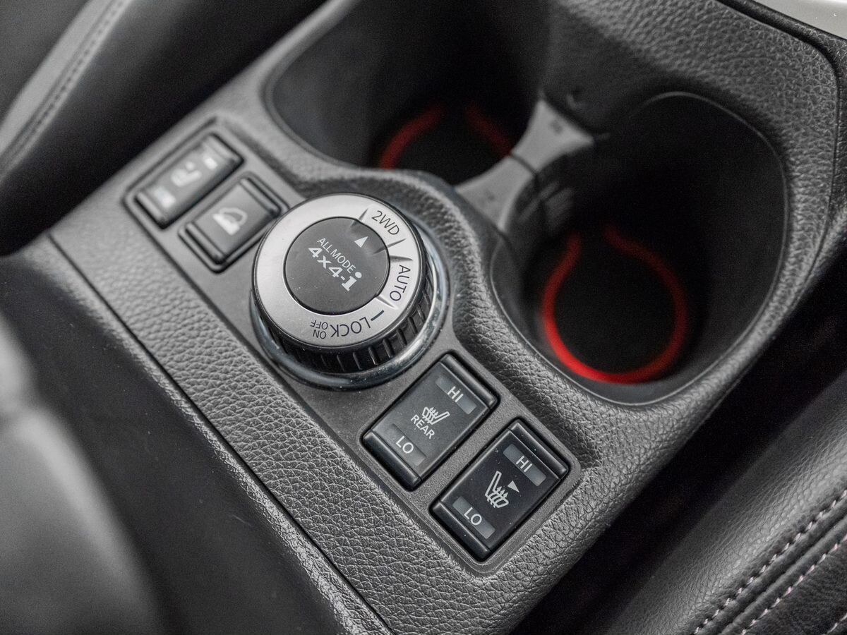 Nissan X-Trail 2018 - фото автомобиля