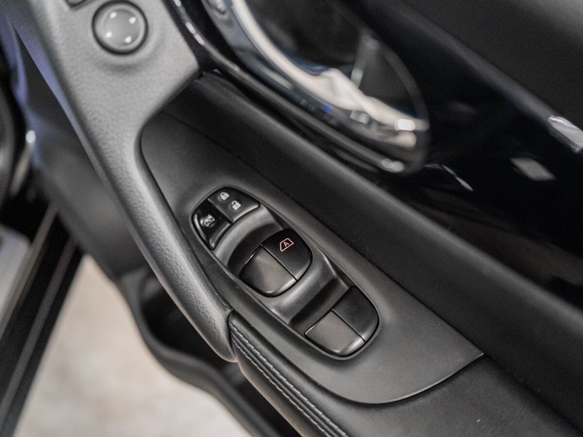 Nissan X-Trail 2018 - фото автомобиля