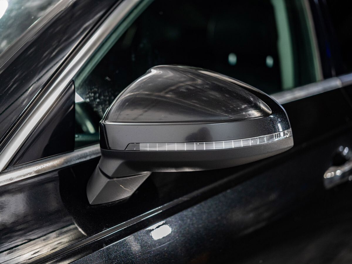 Audi A4 2016 - фото автомобиля