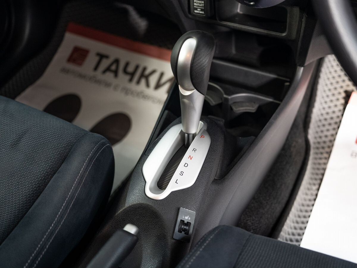 Honda Insight 2012 - фото автомобиля