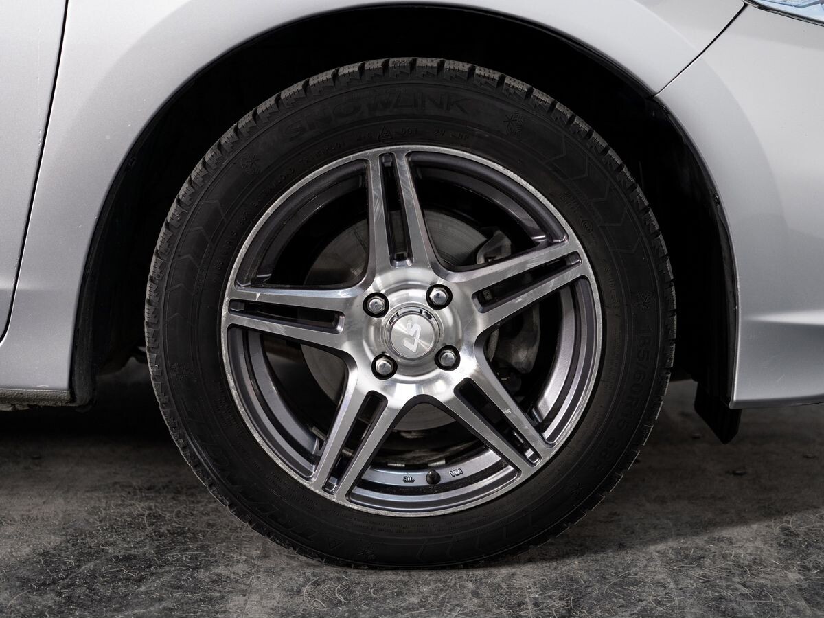 Honda Insight 2012 - фото автомобиля