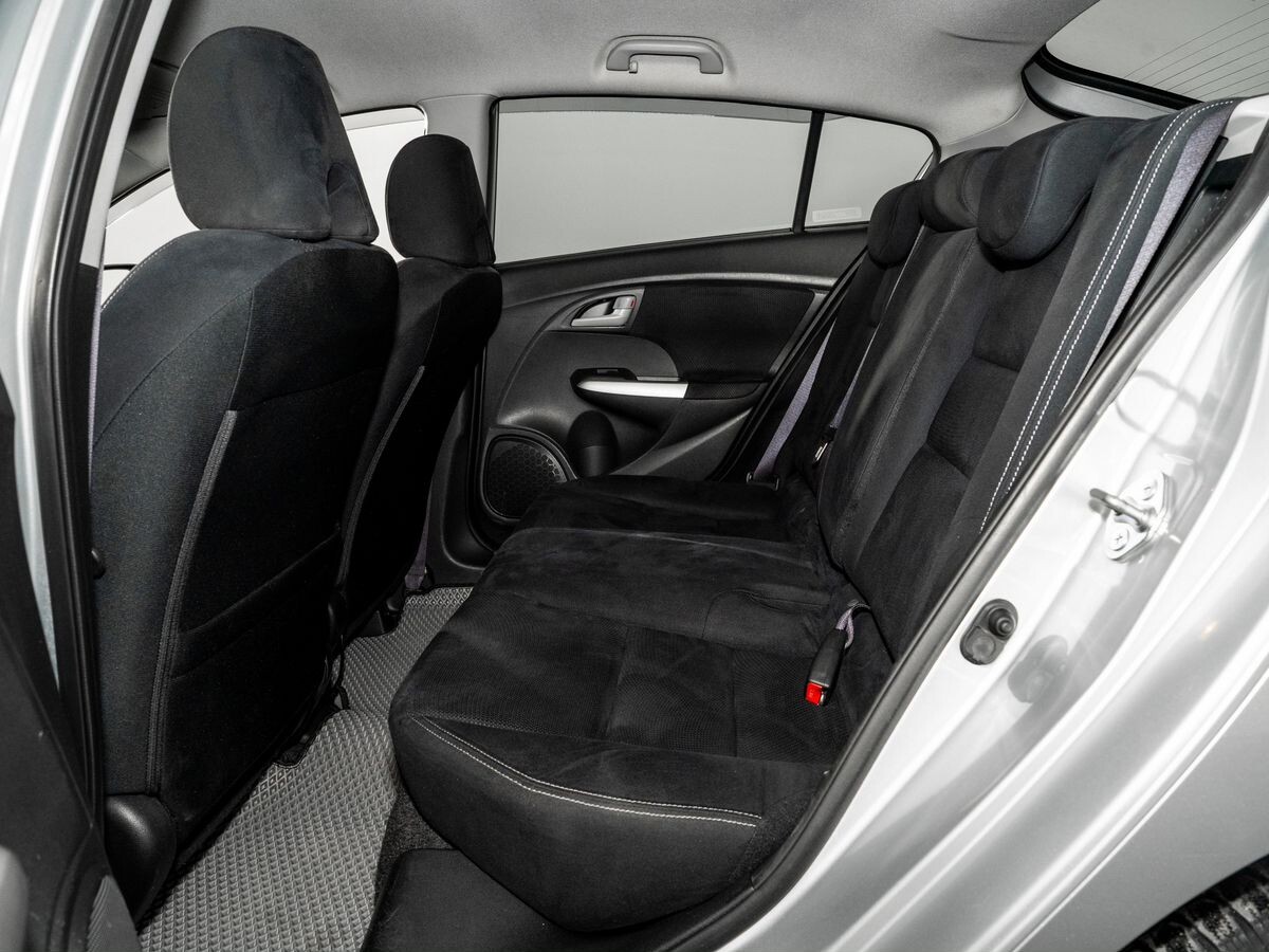 Honda Insight 2012 - фото автомобиля