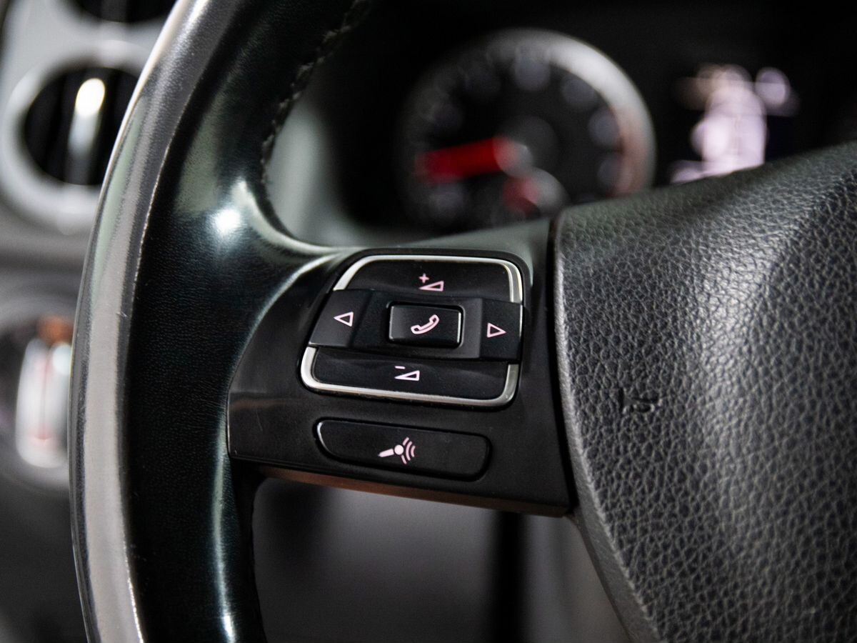 Volkswagen Tiguan 2014 - фото автомобиля