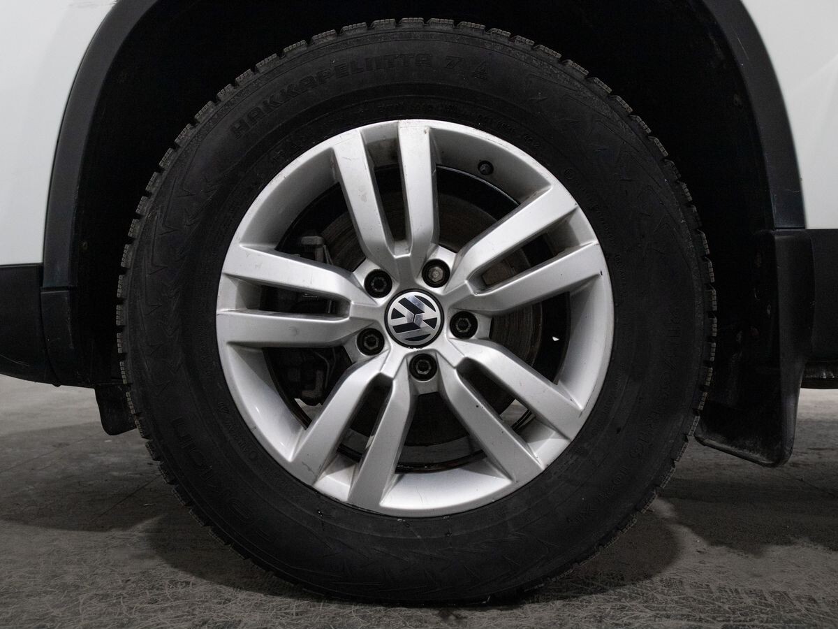 Volkswagen Tiguan 2014 - фото автомобиля