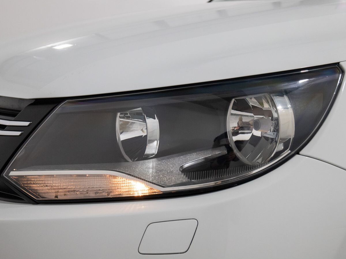 Volkswagen Tiguan 2014 - фото автомобиля
