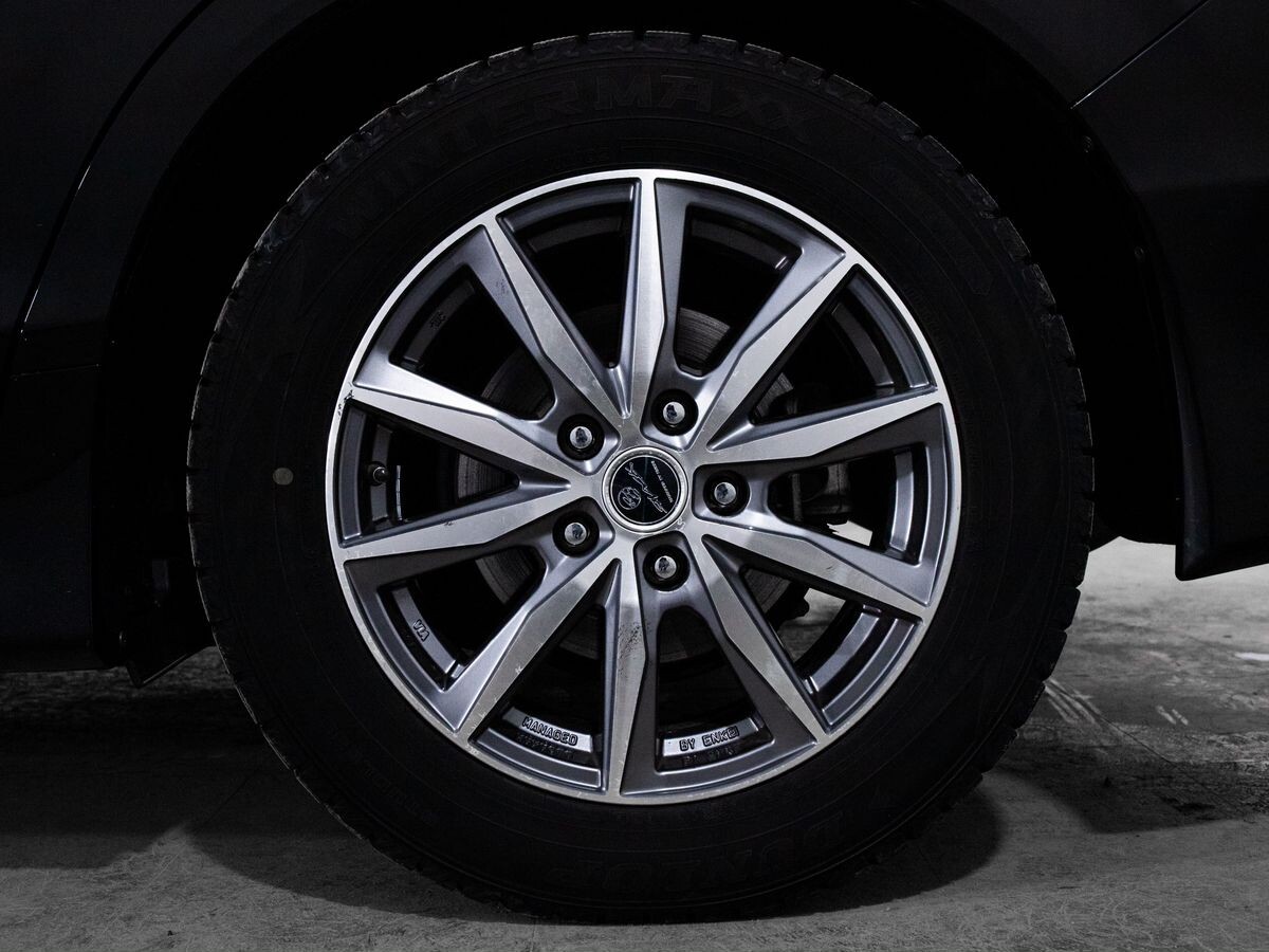 Honda Jade 2016 - фото автомобиля