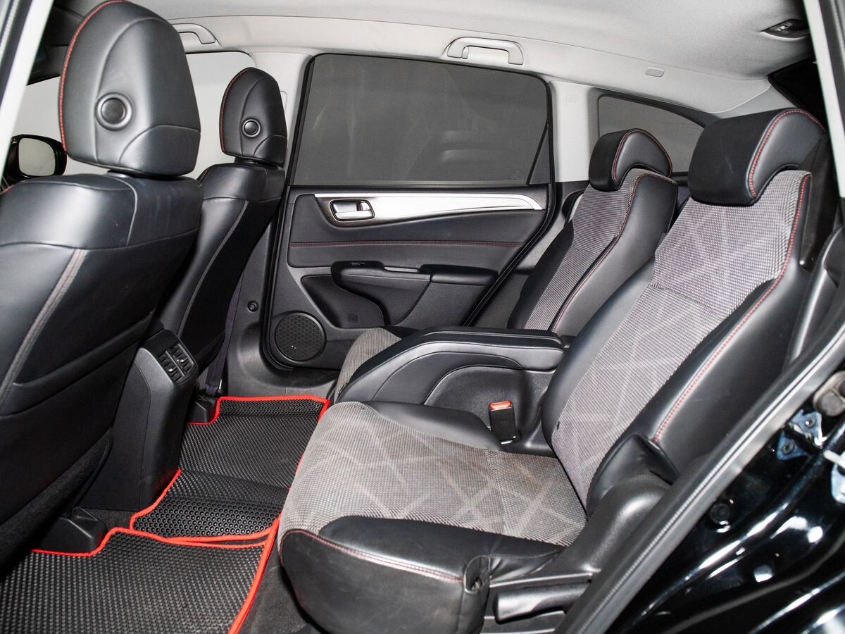 Honda Jade 2016 - фото автомобиля