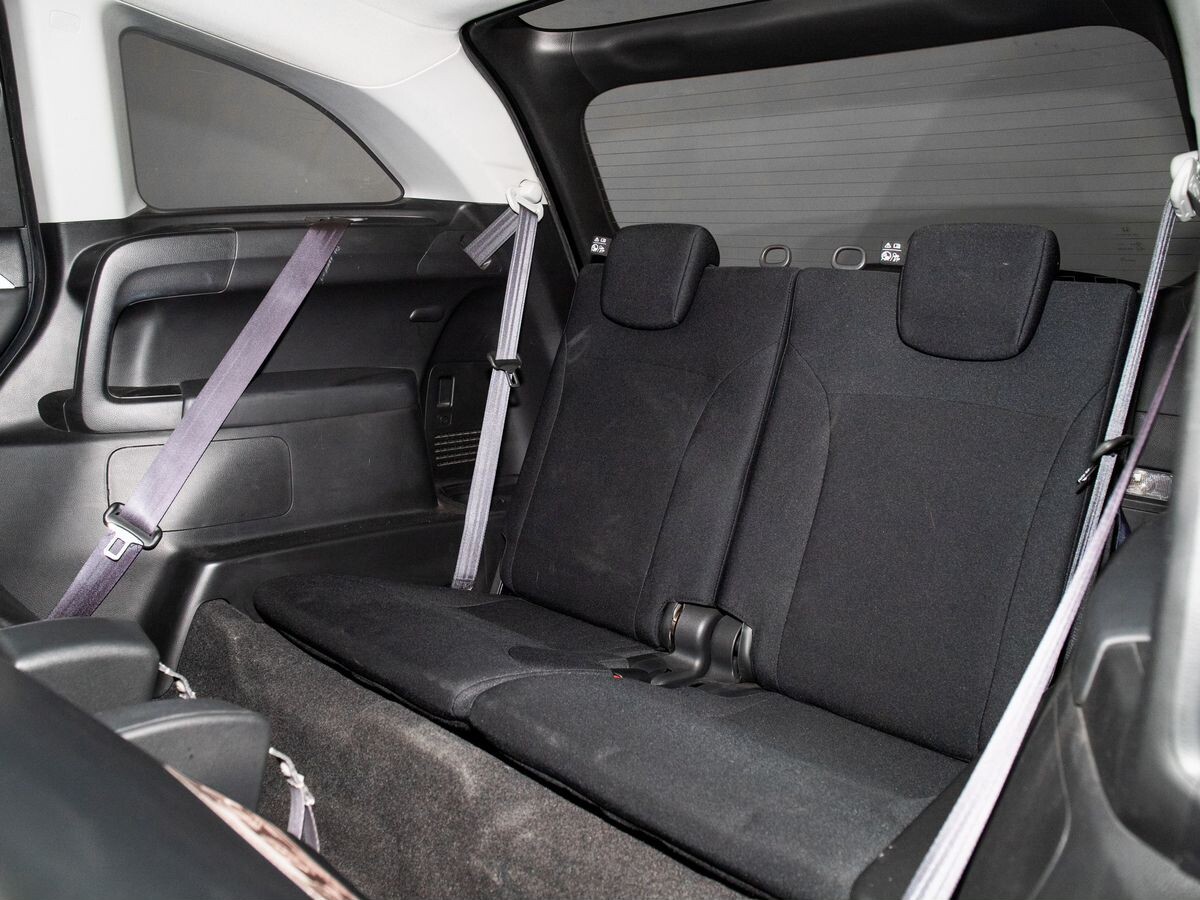 Honda Jade 2016 - фото автомобиля