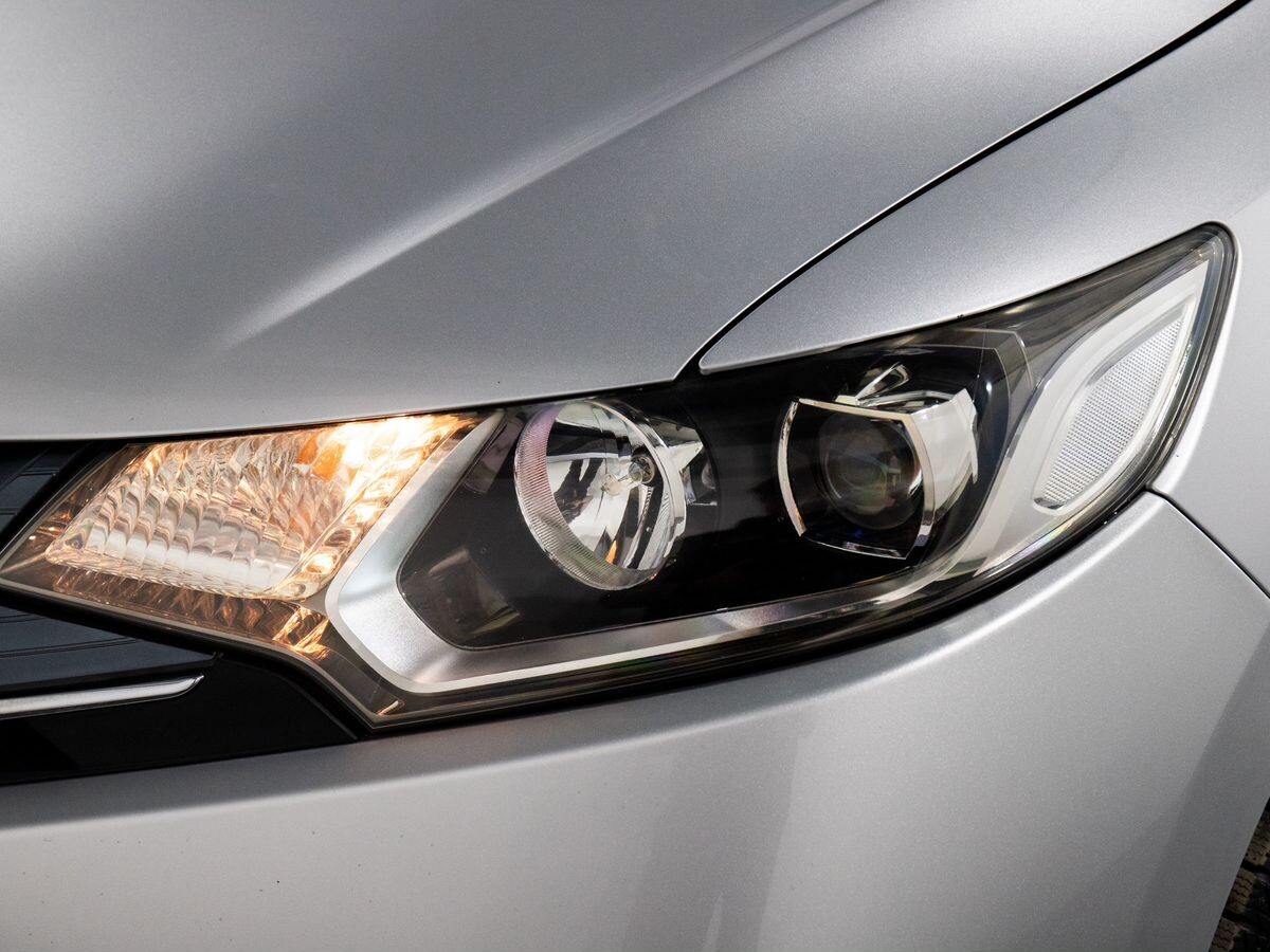 Honda Fit 2013 - фото автомобиля