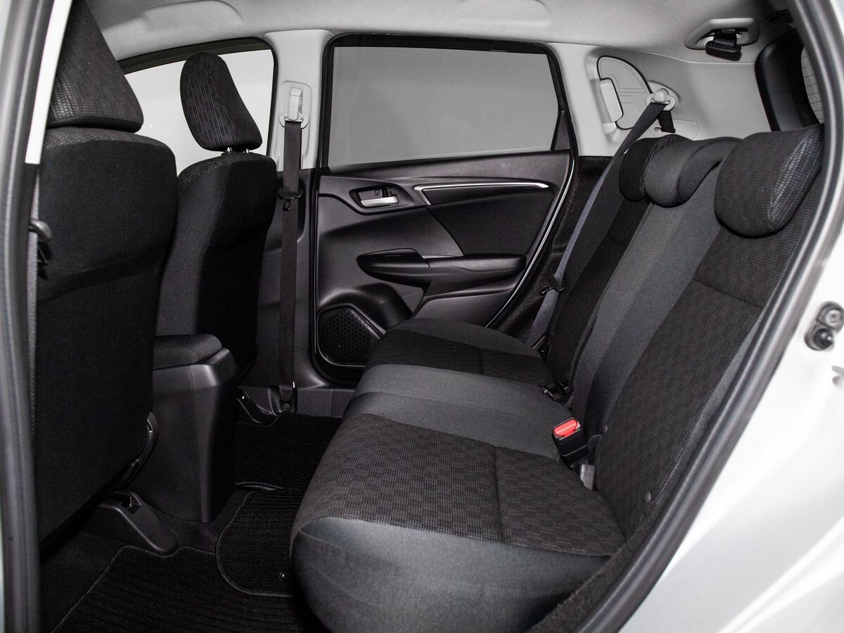 Honda Fit 2013 - фото автомобиля