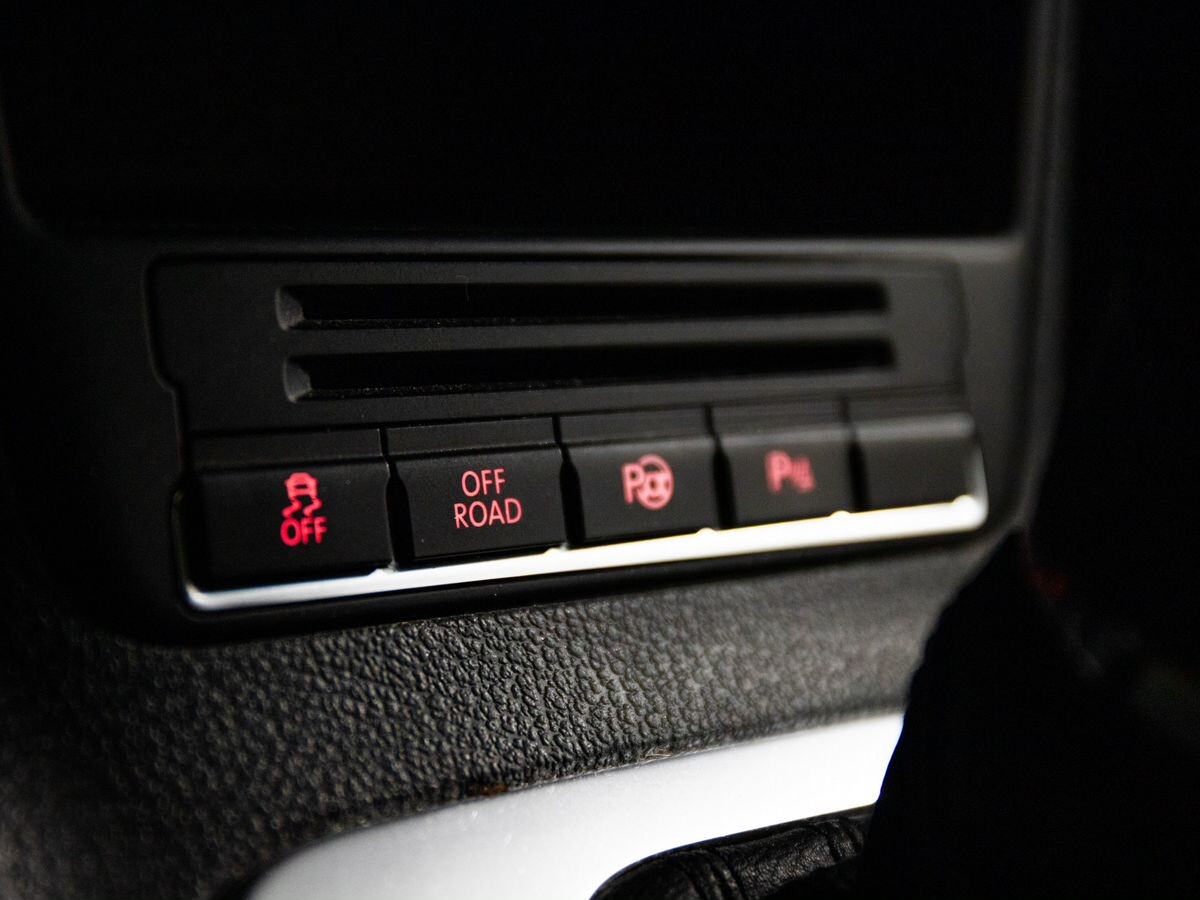 Volkswagen Tiguan 2013 - фото автомобиля