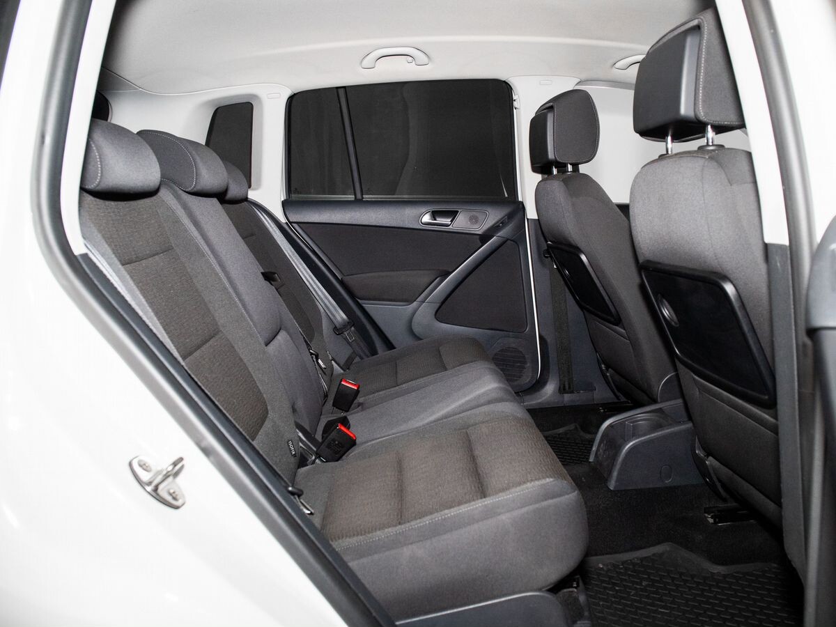 Volkswagen Tiguan 2013 - фото автомобиля