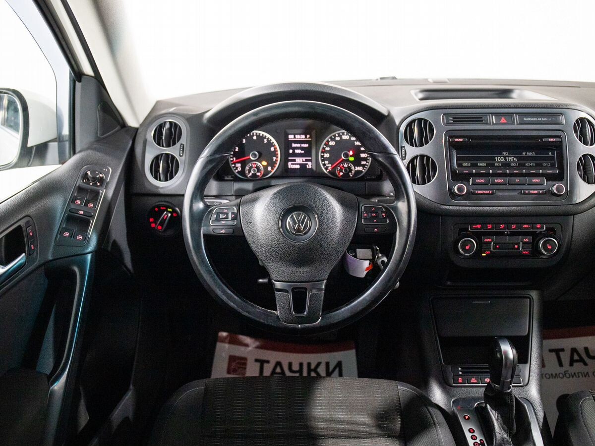 Volkswagen Tiguan 2013 - фото автомобиля
