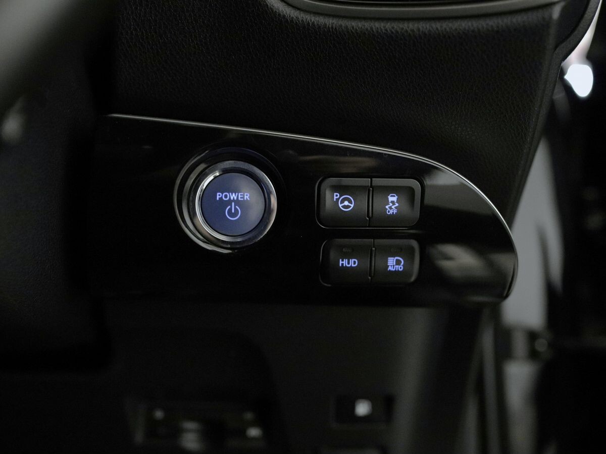 Toyota Prius 2016 - фото автомобиля