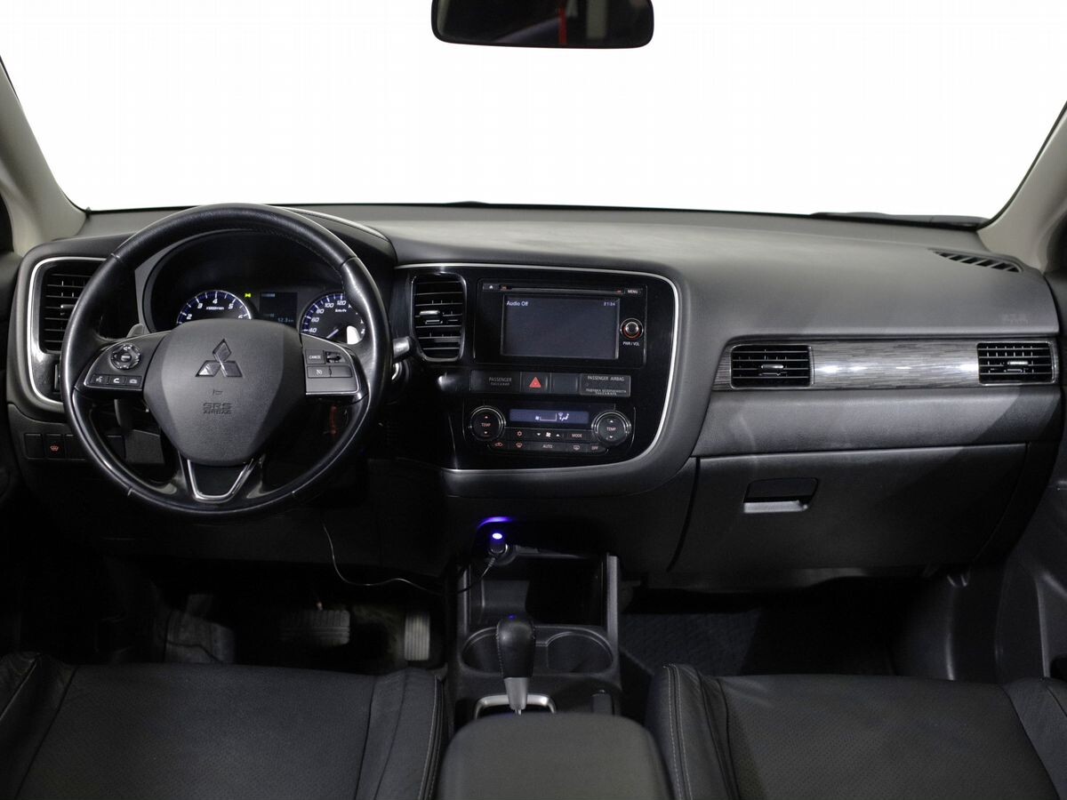 Mitsubishi Outlander 2015 - фото автомобиля