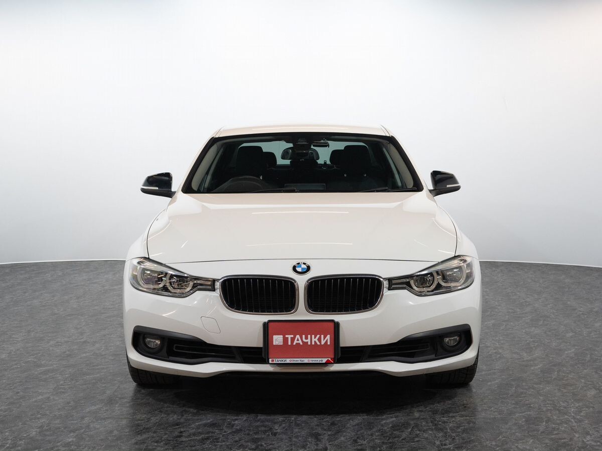 BMW 3 серии 2017 - фото автомобиля