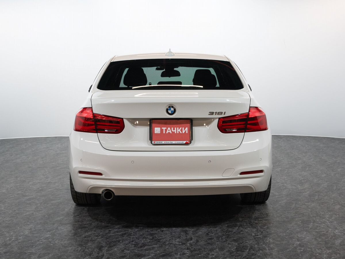 BMW 3 серии 2017 - фото автомобиля