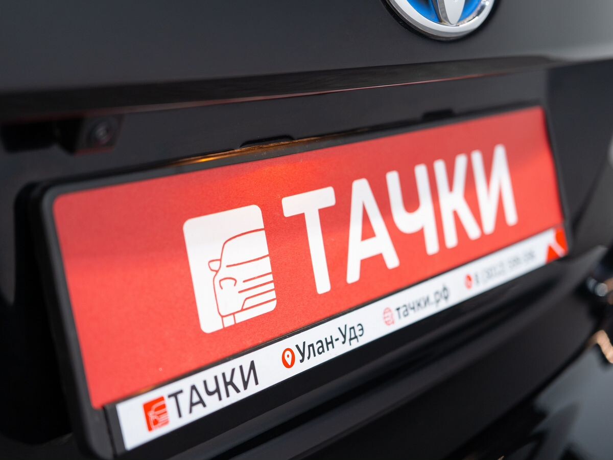 Toyota Prius Alpha 2019 - фото автомобиля