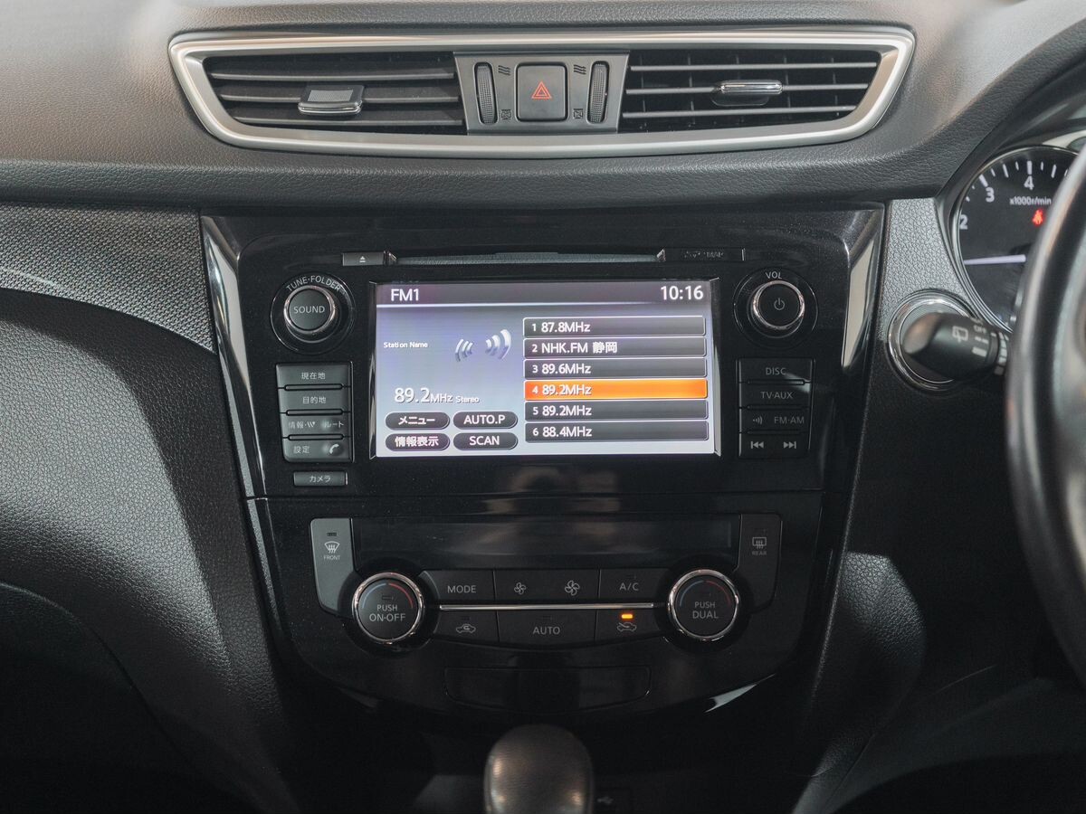 Nissan X-Trail 2015 - фото автомобиля