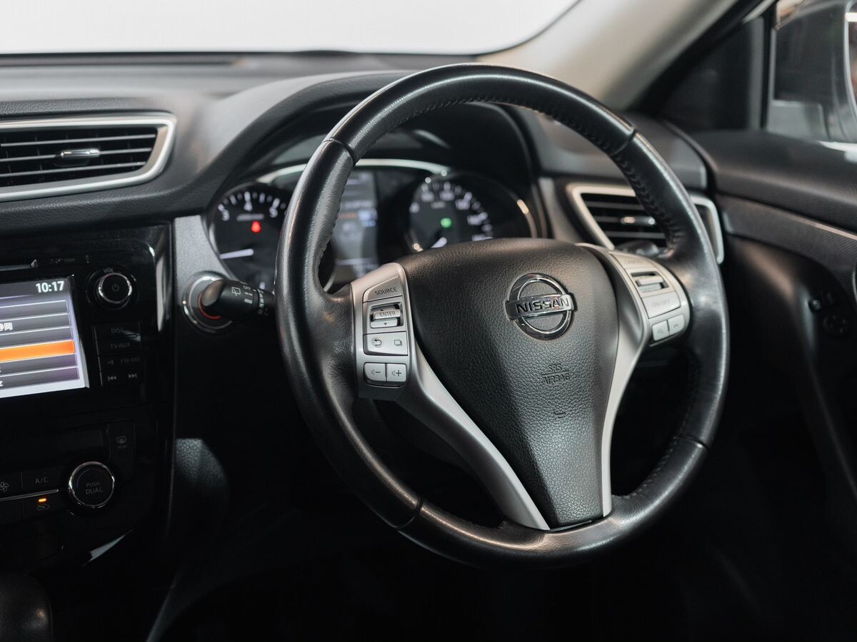 Nissan X-Trail 2015 - фото автомобиля