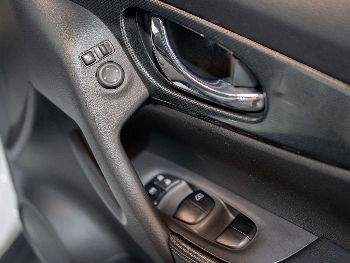 Nissan X-Trail 2015 - фото автомобиля