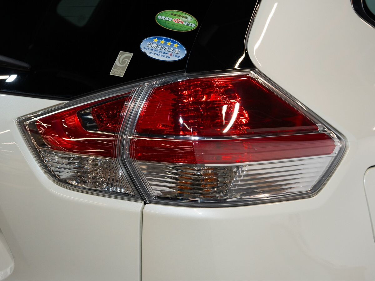 Nissan X-Trail 2015 - фото автомобиля