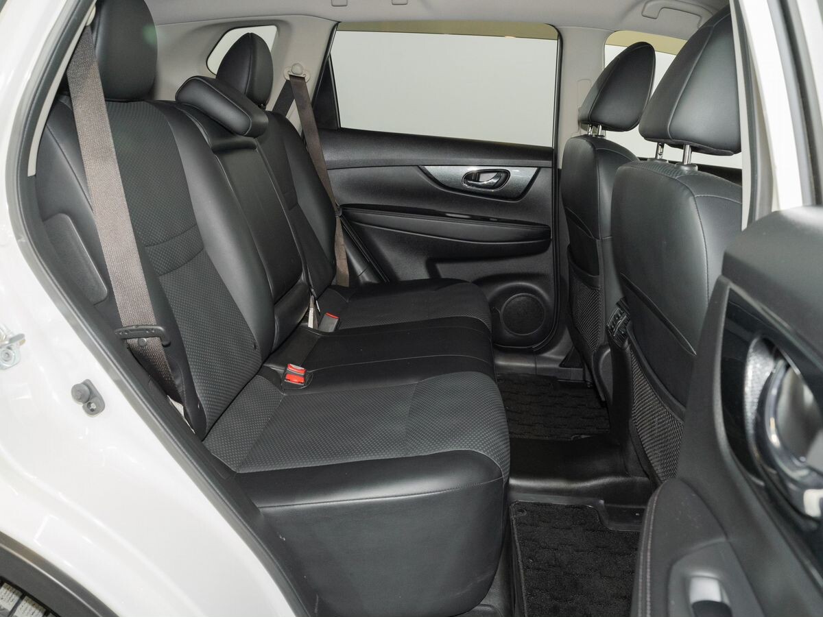 Nissan X-Trail 2015 - фото автомобиля