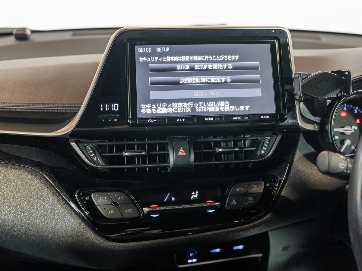 Toyota C-HR 2018 - фото автомобиля