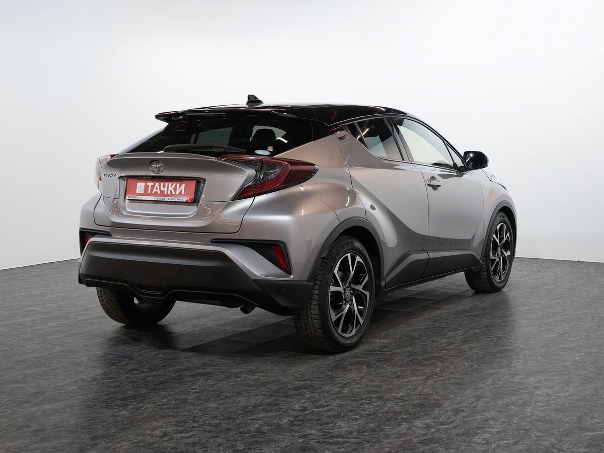 Toyota C-HR 2018 - фото автомобиля