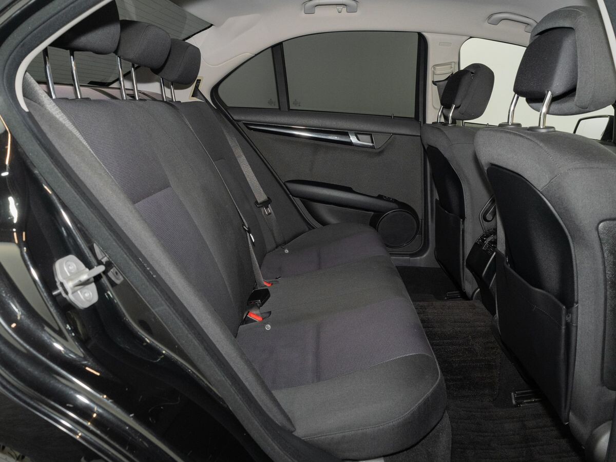 Mercedes-Benz C-Класс 2010 - фото автомобиля