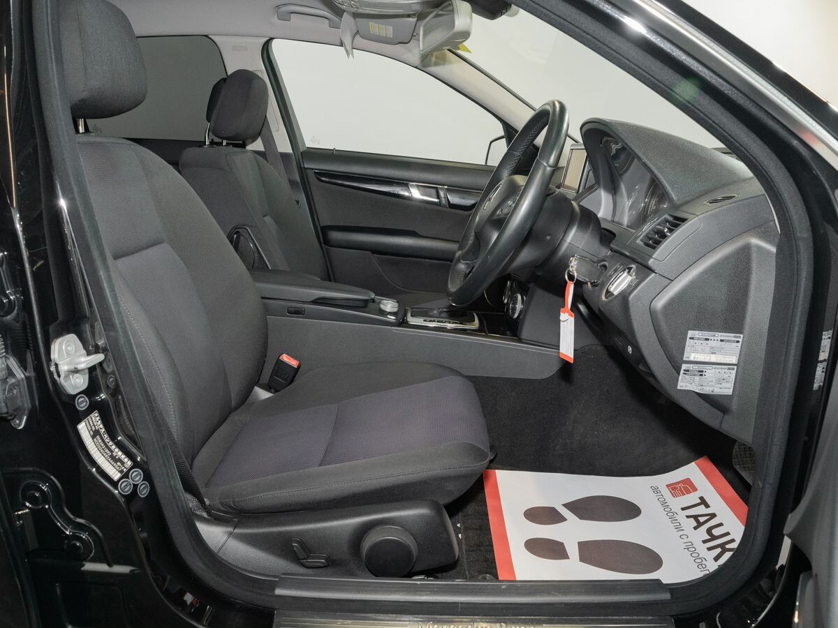 Mercedes-Benz C-Класс 2010 - фото автомобиля