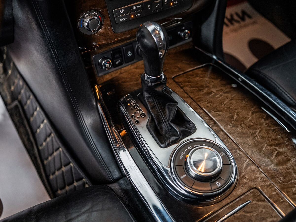 Infiniti QX80 2014 - фото автомобиля