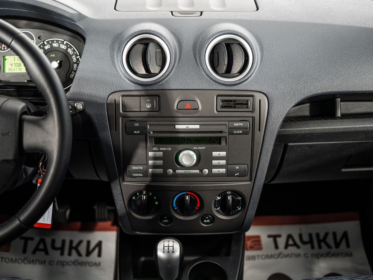 Ford Fusion 2008 - фото автомобиля